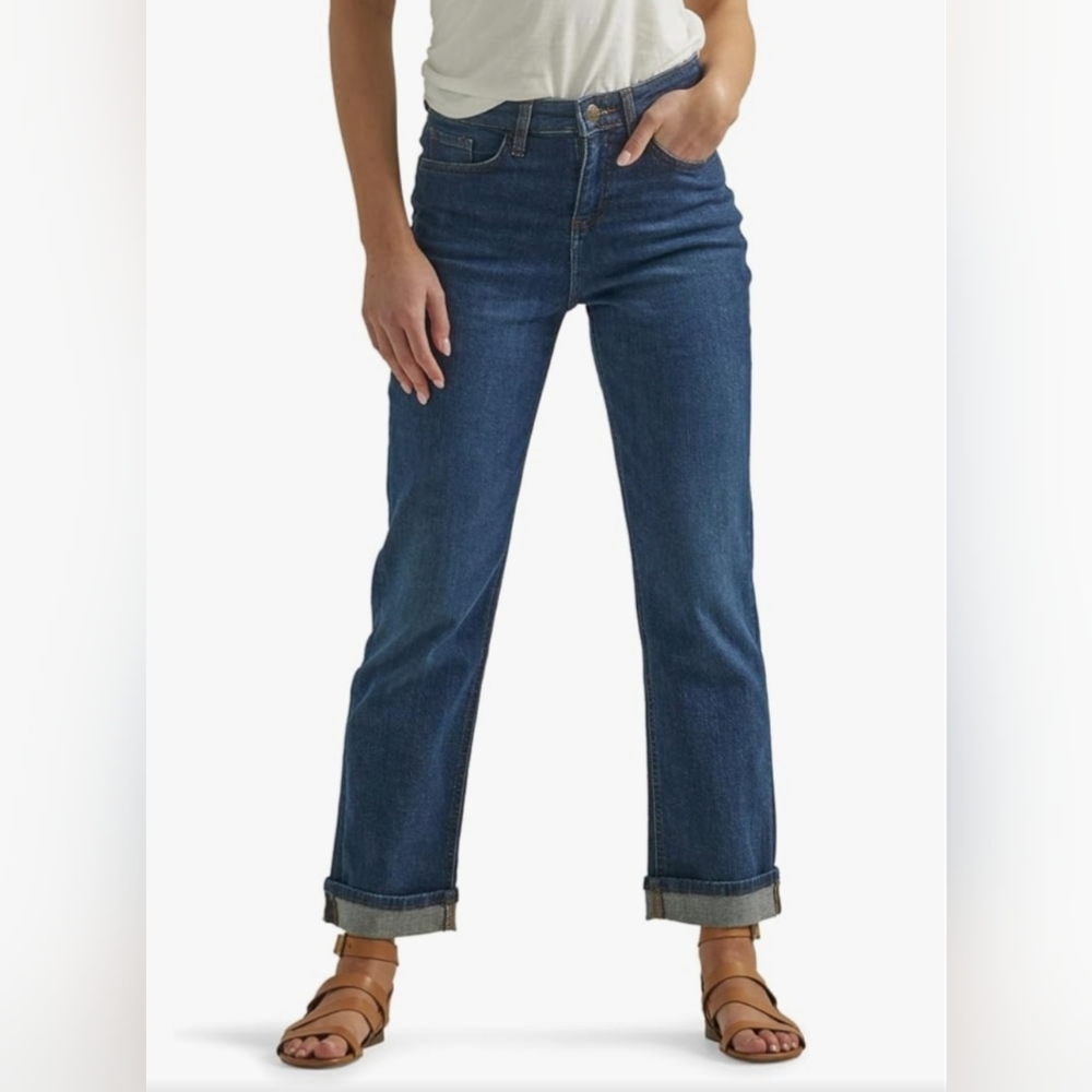 🌻 3/$20 Deal!! Lee Blue Straight Leg Jeans Classic Style